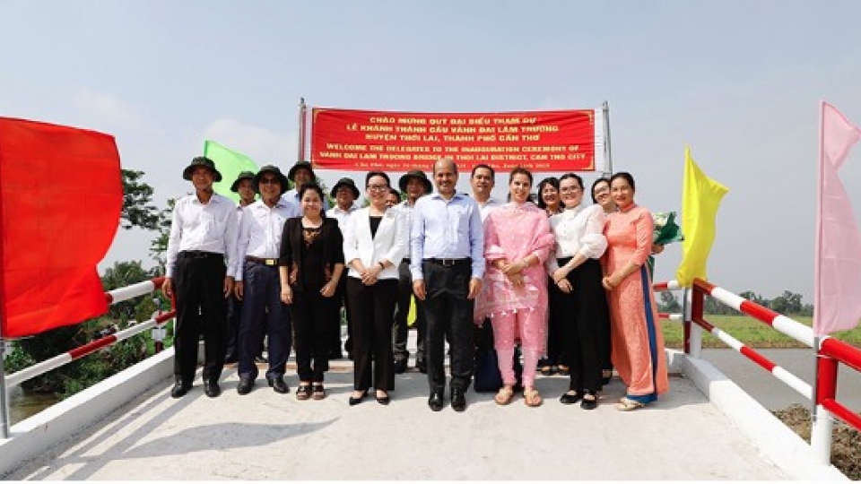 Can Tho inaugurates two India-funded rural bridges